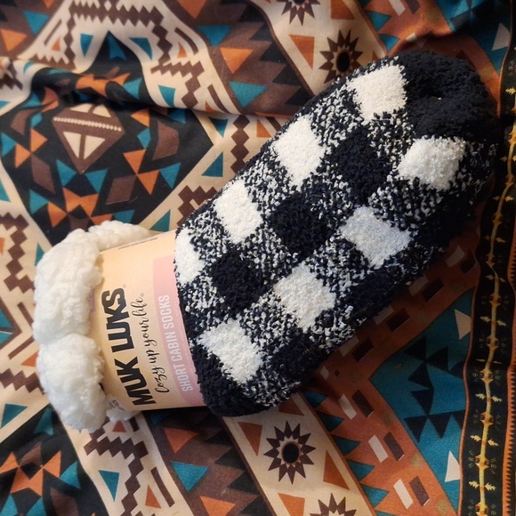 Muk Luks Accessories - Cozy socks